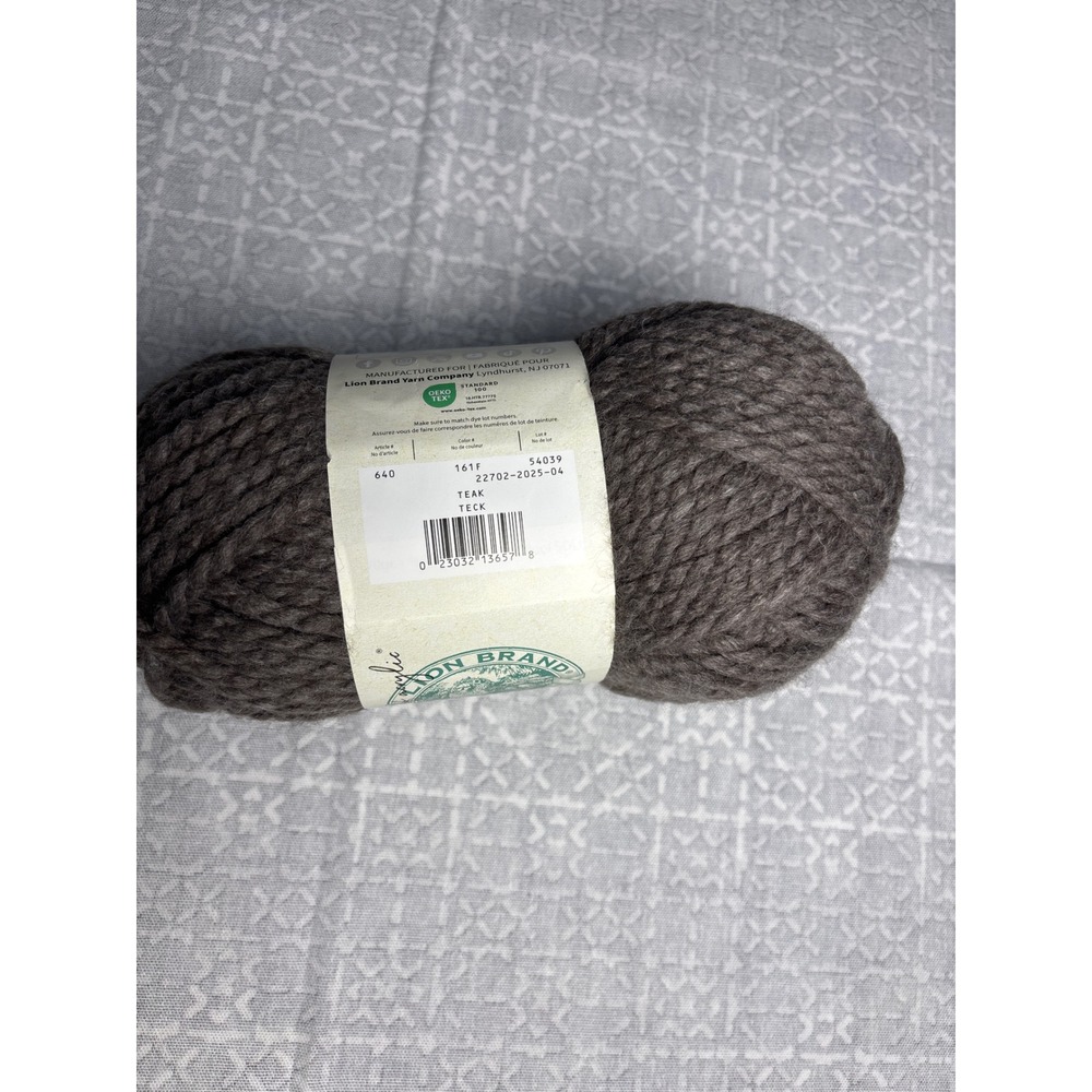 Lion Brand Wool Ease Thick Quick 6oz Teak Gray Brown Super Bulky Wool Blend Yarn - Picture 4 of 5